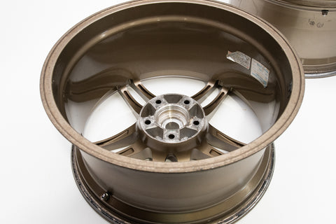 Yokohama AVS Model 5 18" 9J +35, 8J +30 (5x114.3)