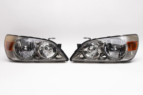 Toyota Altezza (SXE10/GXE10) Headlights